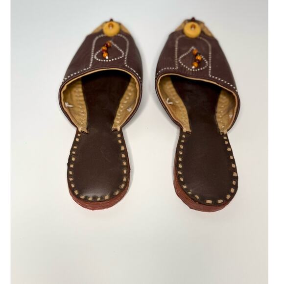 Women's Size 7 Brown Indian Mule Beaded Shoes - Picture 2 of 8